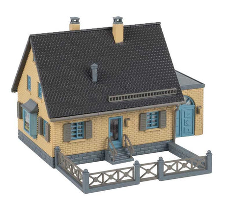 Clinker House -- Kit - 3-1/16 x 3-1/16 x 2-3/16"  7.8 x 7.8 x 5.5cm-3