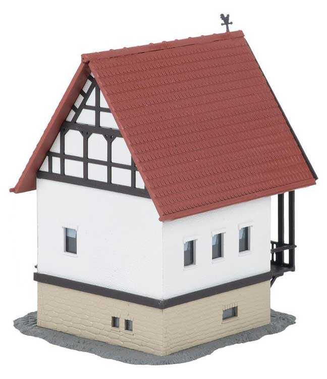 Forester's House -- Kit - 2-15/16 x 2-13/16 x 3-9/16"  7.5 x 7.1 x 9.1cm-3