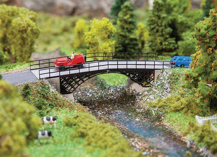 Laasan Cast-Iron Bridge -- Laser-Cut Kit - 3-1/8 x 1 x 15/16"  8 x 2.6 x 2.3cm-1