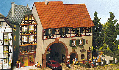 Town House Schwabentor -- 6 x 3-9/16"  15 x 9cm