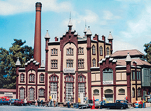 Gutermann Knitting Mill -- 15-13/64 x 7-3/4 x 12-13/16"  38 x 19.3 x 32cm