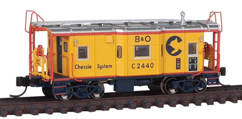 B&O I-12 Wagontop Bay Window Caboose - Ready to Run -- Chessie System/B&O #C-2440 (1973-83 Scheme, yellow, blue, vermillion)