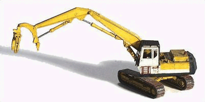 Logging Equipment (Unpainted Metal Kit) -- Komatsu Log Loader with Heel Bottom