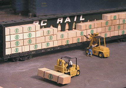 Lumber Load -- Fits 50' Flatcar or Bulkhead Flat and 3/4 of Centerbeam-1