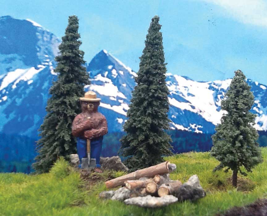 Smokey the Bear w/3 Trees -- Assembled-2