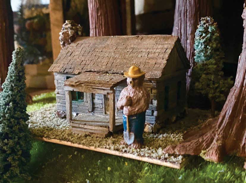 Smokey the Bear -- Includes Cabin & 3 Trees (Assembled)-2