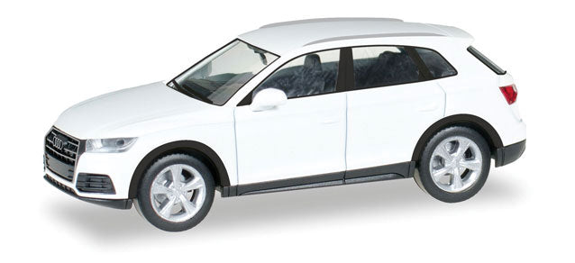 Audi Q5 SUV - Assembled -- Various Standard Colors