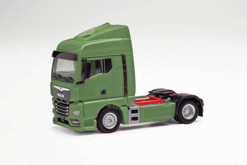 MAN TGX GM Tractor Only - Assembled -- Green