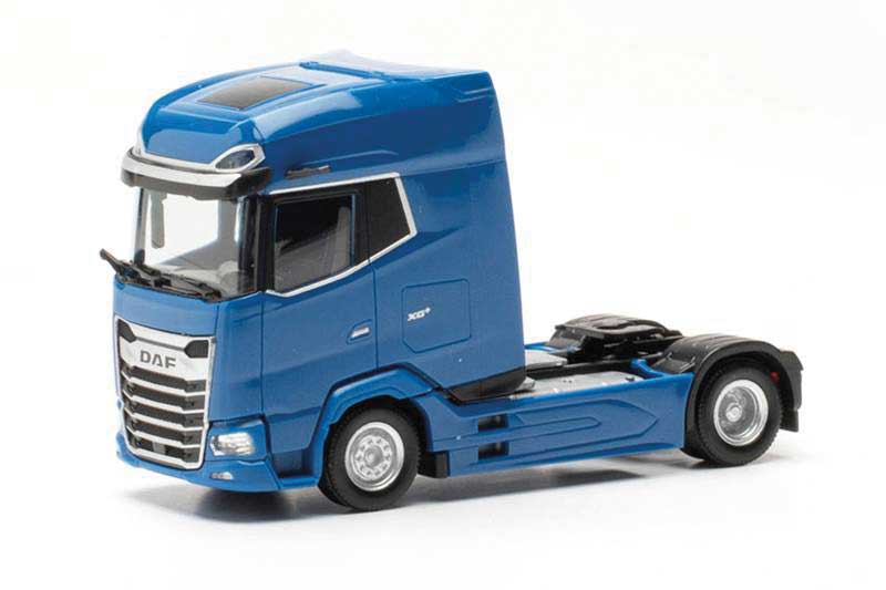 DAF XG+ Semi Tractor Only - Assembled -- Red