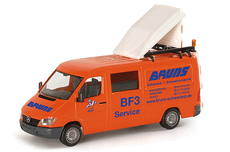 European Trucks - Mercedes Benz -- Sprinter Personnel Van - Wide Load Escort - Brunz (orange, blue)