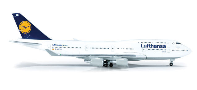 Airplanes -- Boeing 747-400 Lufthansa