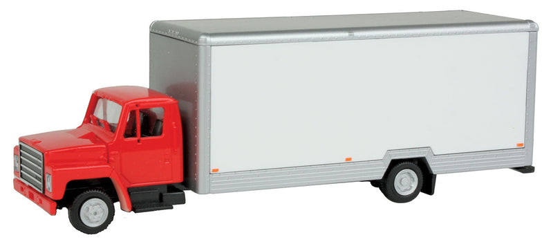 American Semi Truck - International (Navistar) -- 26' Straight Truck