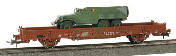 Herpa Military Modern Germany Army (BW) Railroad Equipment -- Flay Car w/152 Reconn. Vehicle Load-1