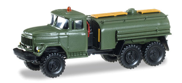 Zil 131 Tank Truck - Assembled -- Green