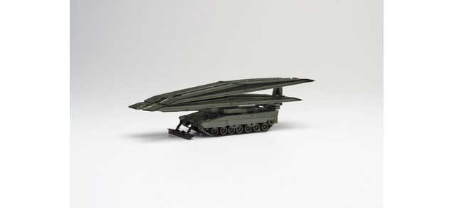 Bridge Laying Tank - Assembled -- Green