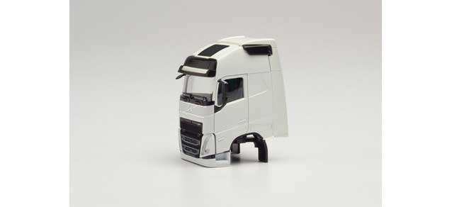 2020 Volvo FH 16 Gi XL Cab with Flaps -- pkg(2)