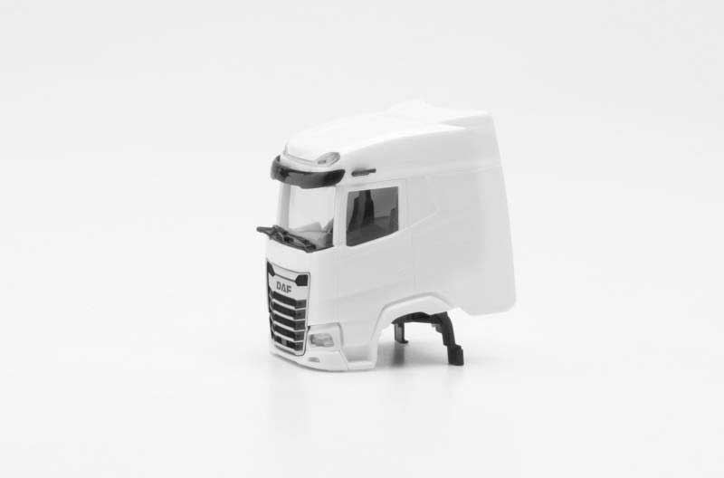 DAF XG Cab w/Deflector and Spoiler -- 2 Sets