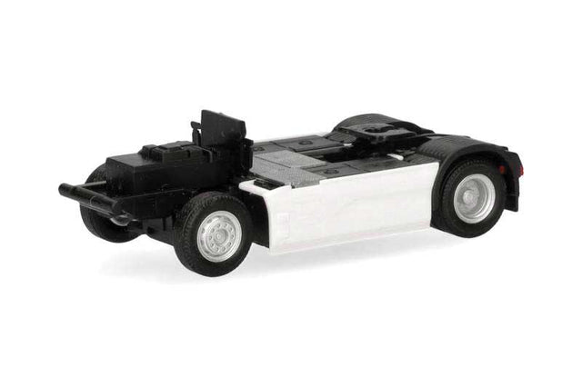 Volvo FH Electric Semi Tractor Chassis -- pkg(2)