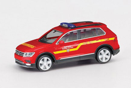 Volkswagen Tiguan SUV - Assembled -- Fire Chief (red, yellow, German Lettering)