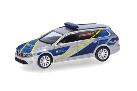 Volkswagen Passat Station Wagon - Assembled -- Police Roadside Inspection (silver, blue, yellow, German Lettering)