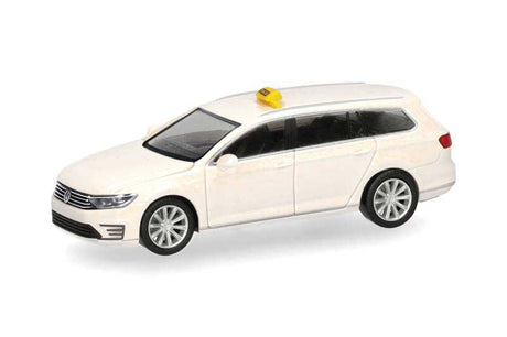 Volkswagen Passat Station Wagon - Assembled -- Taxi (beige)