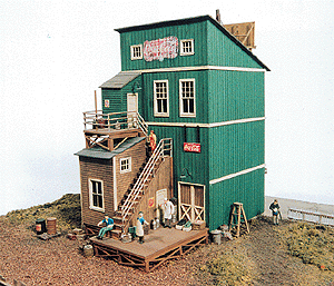 Woody's -- 5-1/2 x 3"  12.5 x 7.5cm