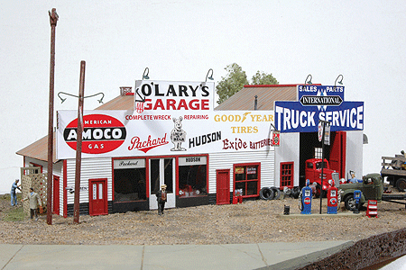 O'Lary's Garage -- Kit - 10-3/4 x 4 x 3-1/2"  27.3 x 10.2 x 8.9cm