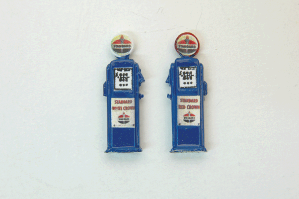 Deluxe Custom Gas Pumps - Painted -- Standard pkg(2)