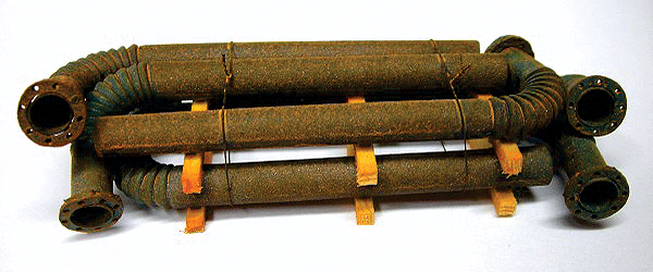 Freight Car Load -- Long Green Elbow Pipe Load w/Flanges