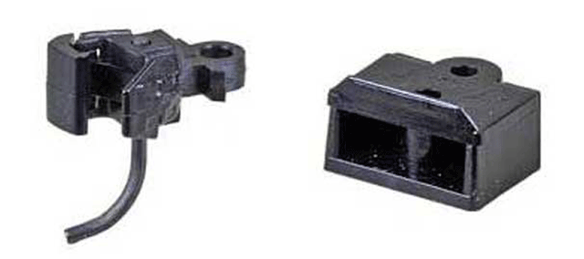 Knuckle Couplers -- Body-Mounted Centerset w/Short Narrow Gear Box 1 Pair-1