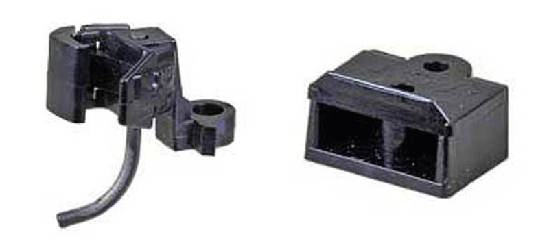Knuckle Couplers -- Body-Mount Large Offset w/Short Narrow Gear Box-1