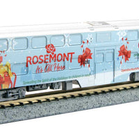2016 Operation North Pole Starter Set - Standard DC -- Metra F40PH, 3 Bi-Level Cars, Track Oval, Power Pack