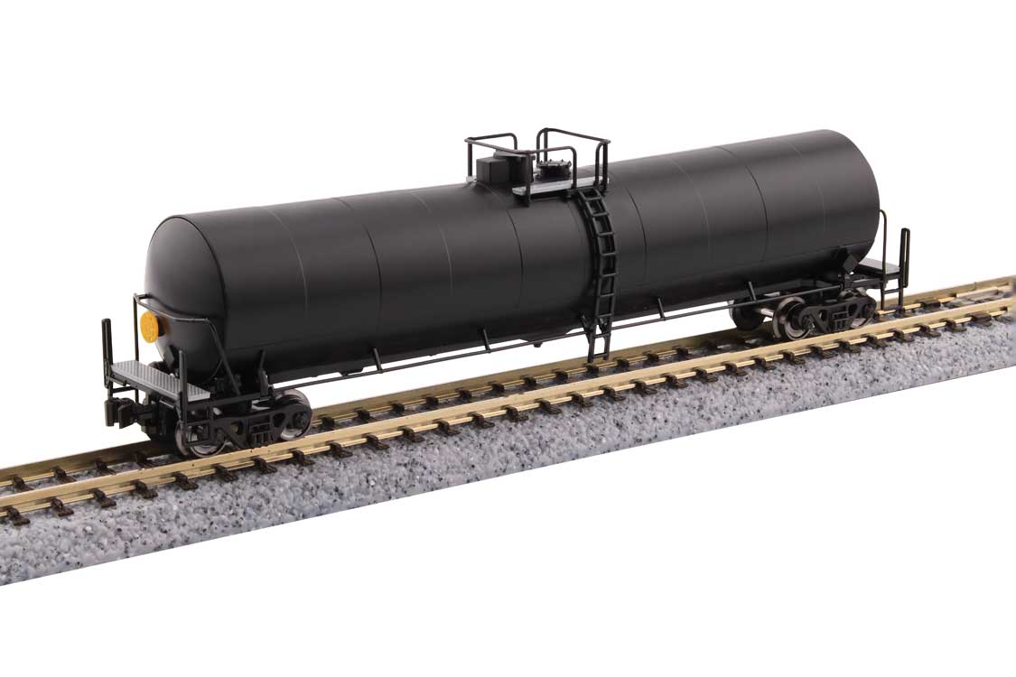 Greenbrier Tank Car 8 Pack - Ready to Run -- Greenbrier Leasing GBRX Set #1 (black, yellow conspicuity marks)-2