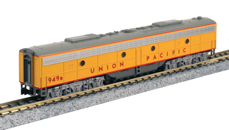 EMD E8B - Standard DC -- Union Pacific 949B (Armour Yellow, gray, red)