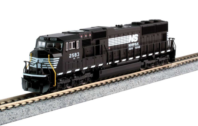 EMD SD70M w/Standard Flat Radiators - Standard DC -- Norfolk Southern #2586 (black, white)