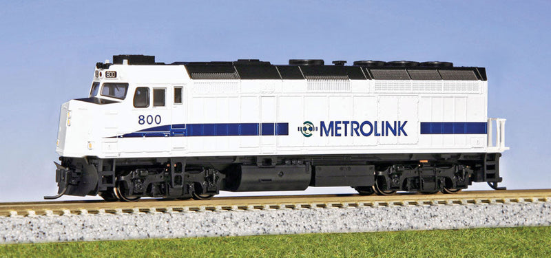 EMD F40PH Commuter Version - LokSound & DCC -- Southern California Metrolink SCAX 800 (white, blue, black)