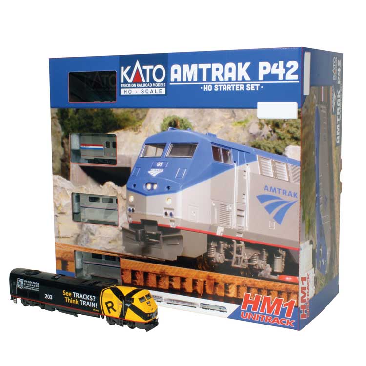 Amtrak P42 Superliner Starter Set - Standard DC -- Amtrak #203 (Lifesaver) Viewliner Baggage, 2 Superliners, Unitrack Oval, Pac