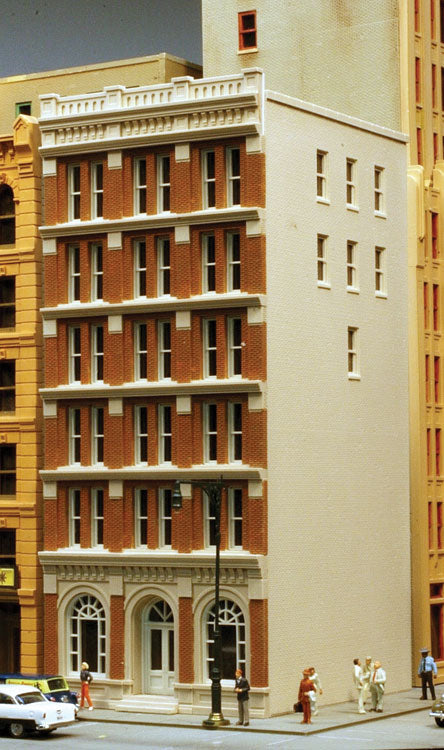 City Trust -- Kit - 5-1/4 x 4-1/8 x 9-3/4"  13.3 x 10.5 x 24.8cm