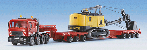 European Trucks - Special Equipment - MAN 4-Axle Cabover -- w/Depressed Center Flatbed Trailer & MENCK Extended Reach Excavator