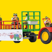 Lanz Tractor w/Parade Float & 5 Figures