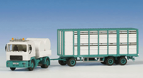 Tractor/Trailer - MAN Tractor w/Cattle Trailer