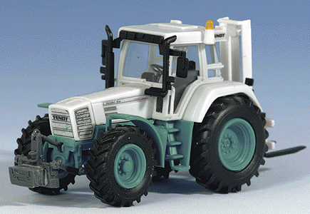 Construction Equipment - Fendt 926 with Rear Stacker