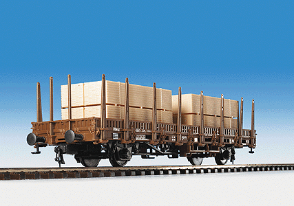 Low Drop Side Flatcar w/Side Stakes -- w/Timber Load