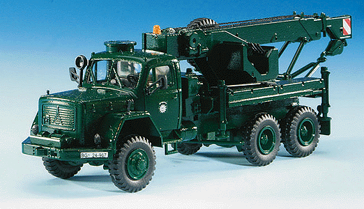 Military - German Border Guard (BGS) - Magirus Deutz (Plastic Kit) -- Salvage Crane (green)