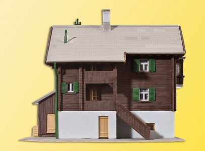 Farmhouse in Matt -- 7 x 6 x 6cm