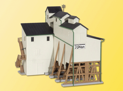 Gravel Works & Loading Silo -- 6 x 4-3/16 x 4-5/8"  15 x 10.5 x 11.5cm