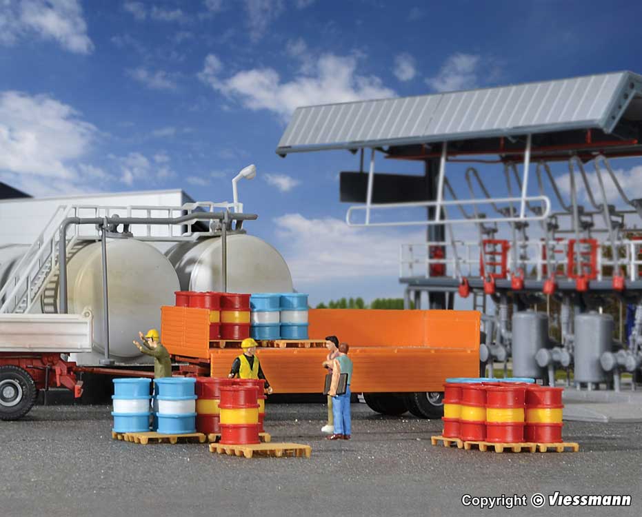 Oil Drums -- Shell, ARAL, Esso pkg(32)-2