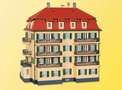 Apartment Building w/Balconies - Kit