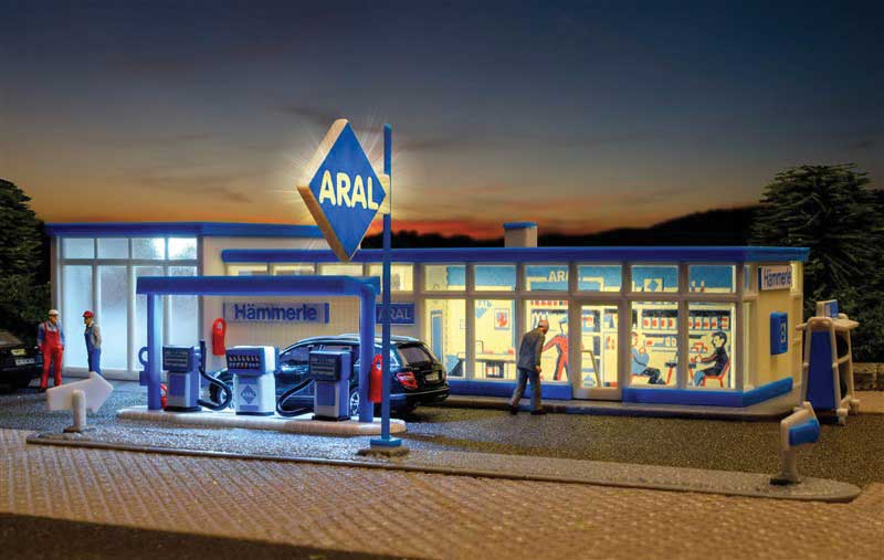 Aral Gas Station with LED Light -- Kit - 7-11/16 x 3-1/2 x 1-3/4"  19.5 x 9 x 4.5cm-3