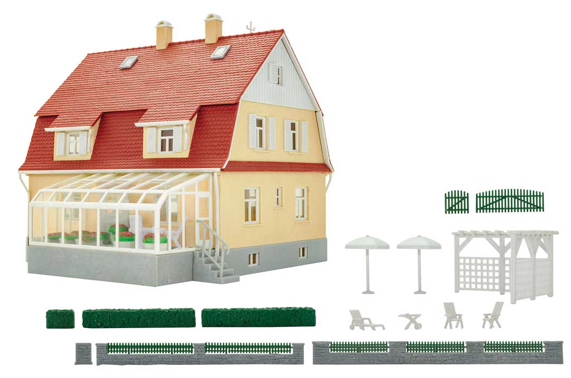 House with Winter Garden/Greenhouse Room -- Kit - 4-3/4 x 5-11/16 x 4-5/8"  12 x 14.5 x 11.8cm